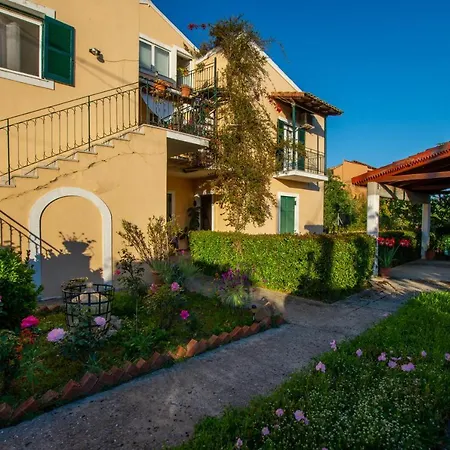 Villa Classy & Traditional House With Fantastic View