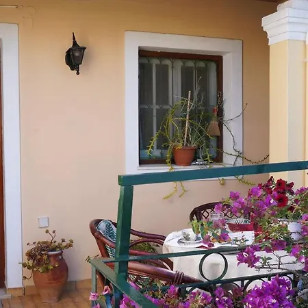 Classy & Traditional House With Fantastic View Villa *